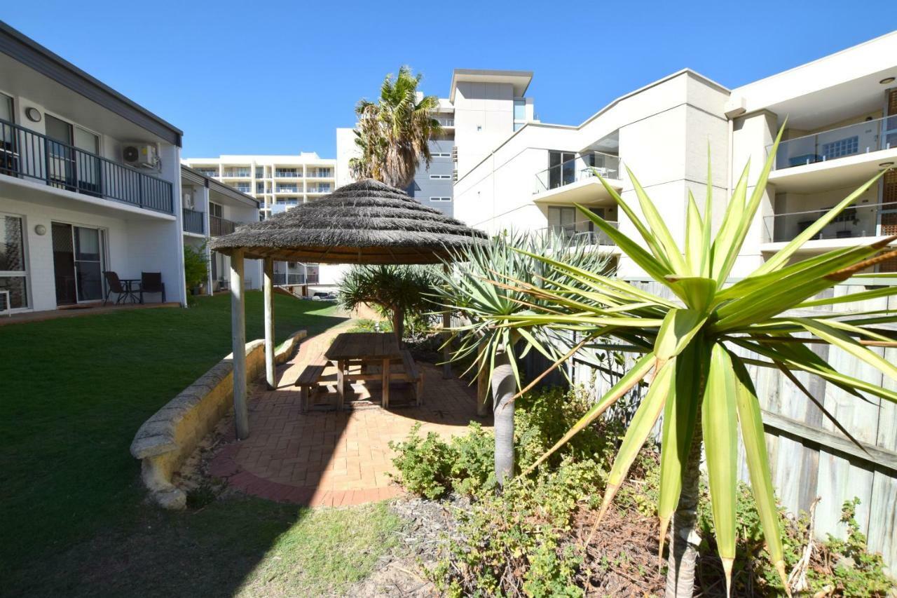 West Beach Lagoon 114 - Ocean Views West Perth Exterior photo